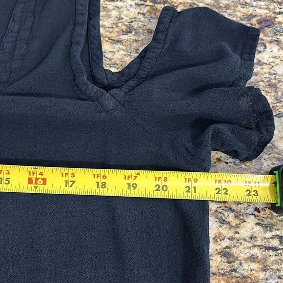 Oh My Gauze! Cotton Black Cold Shoulder Asymmetrical Hem Dana Blouse Size L/XL - Picture 6 of 8
